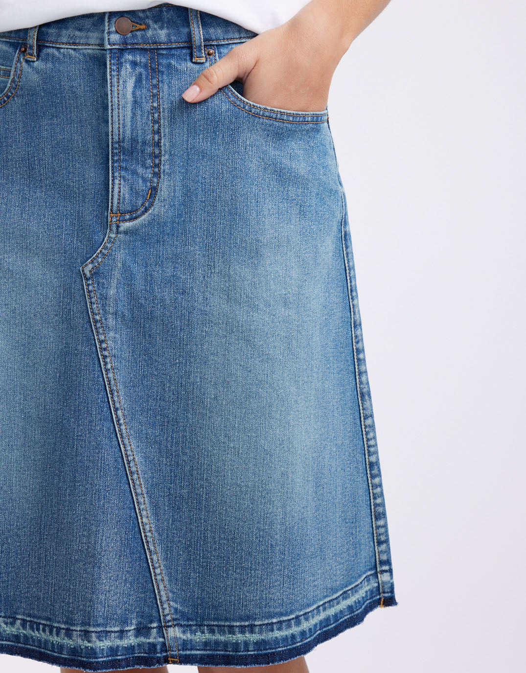 White & Co. Holly Denim Skirt (Mid Wash)