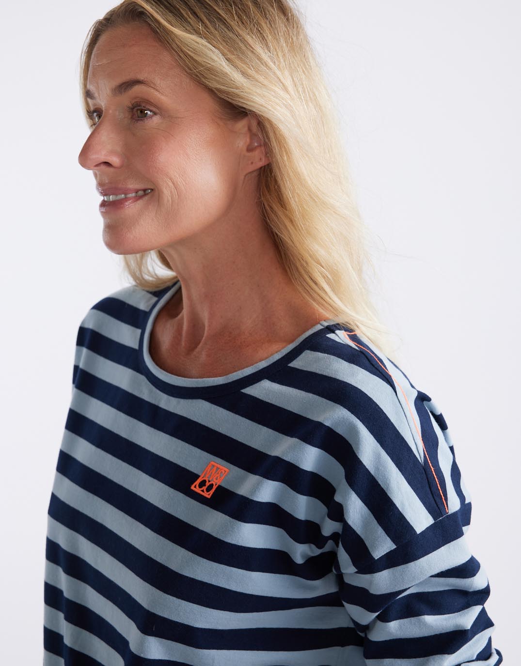 White & Co. Relaxed Monogram Long Sleeve T-Shirt (Navy/Denim Stripe)