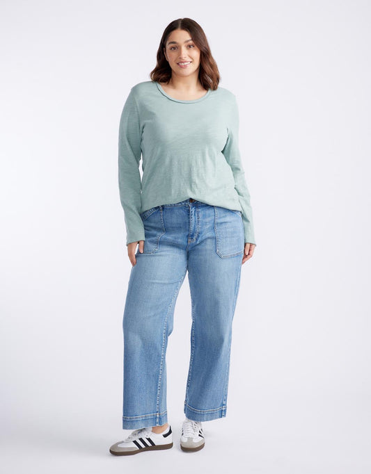 Essential Scoop Hem Long Sleeve T-shirt - (Sage)