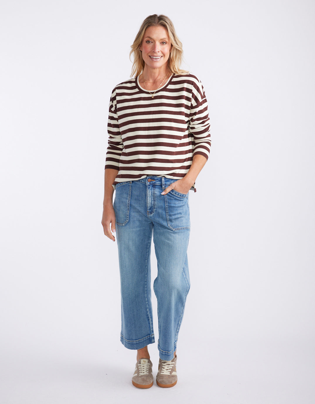 White & Co. Relaxed Long Sleeve T-Shirt (Chocolate /Ecru)