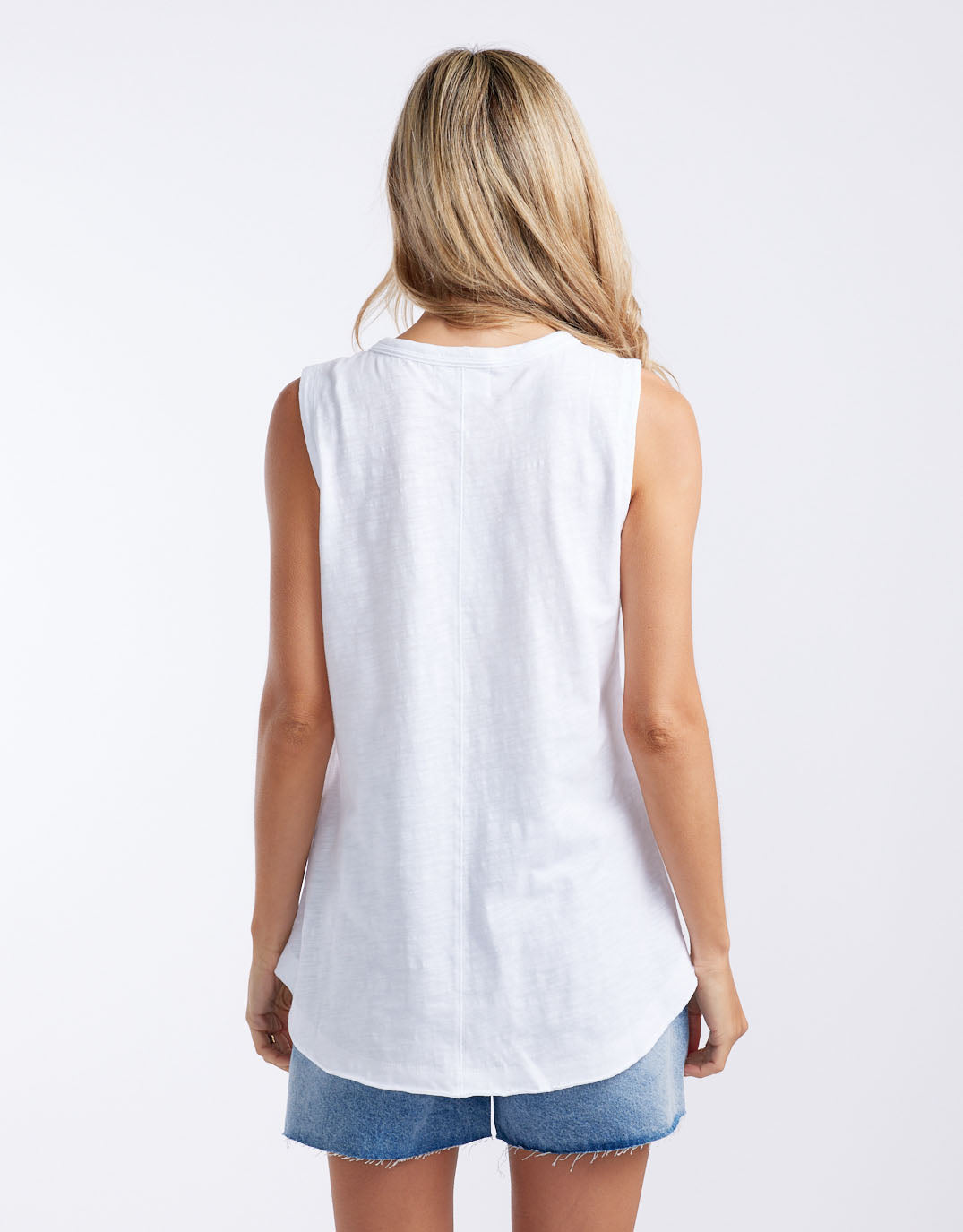 White & Co. Scoop Hem Tank (White)