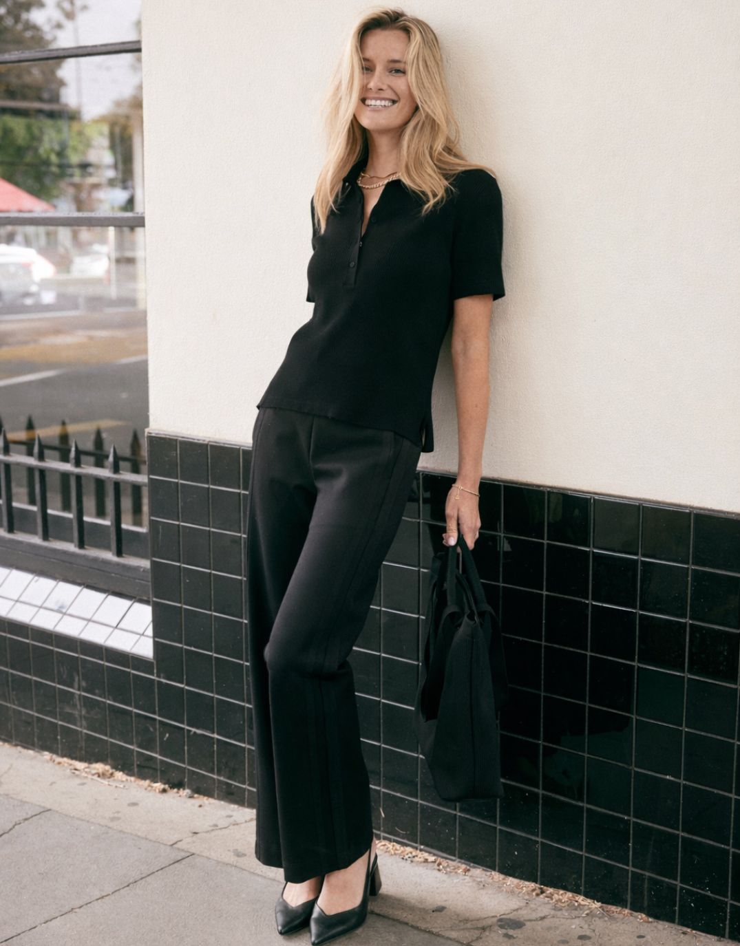 White & Co. The Classic Rib Top (Black)
