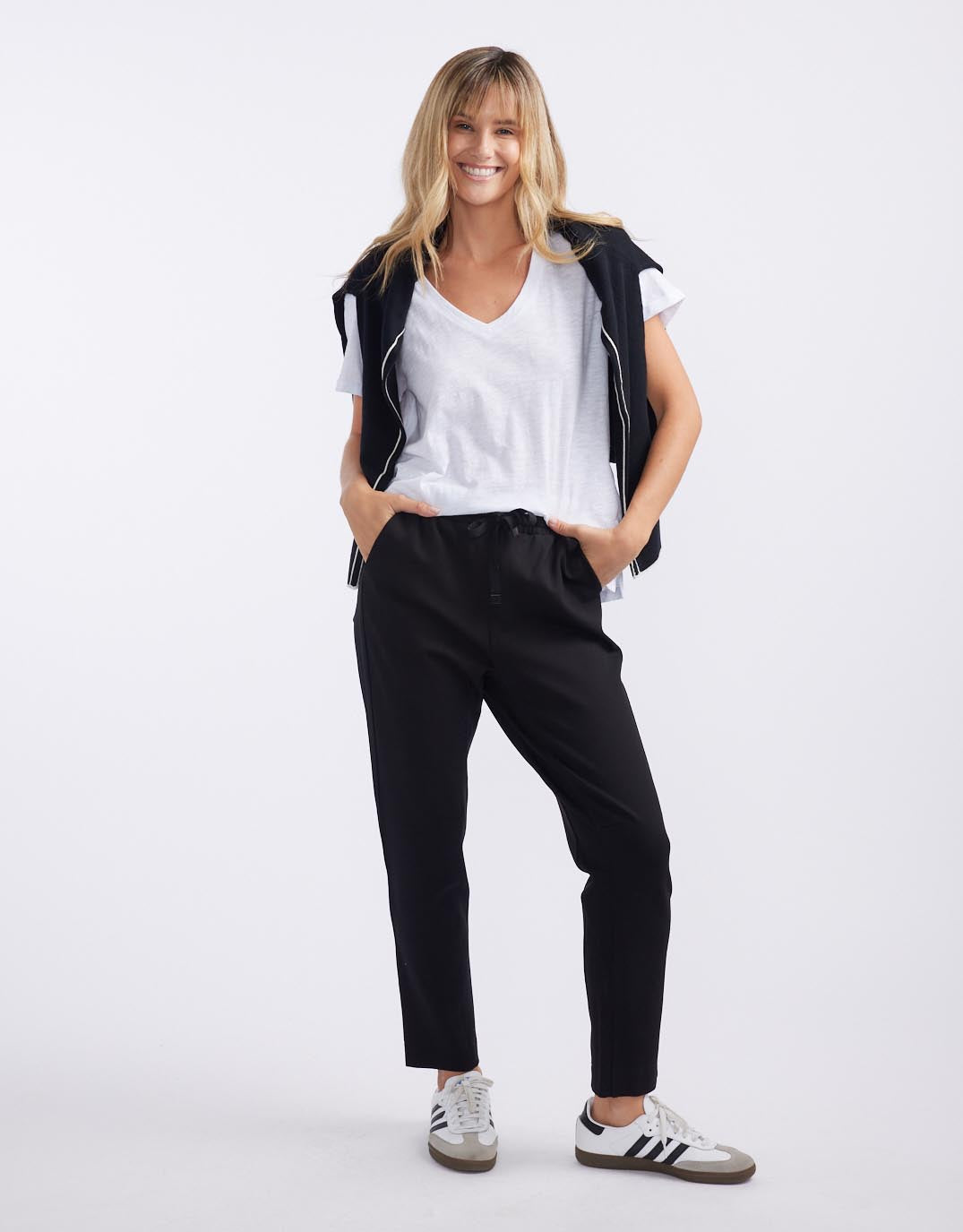 Everyday Ponte Jogger - (Black On Black)