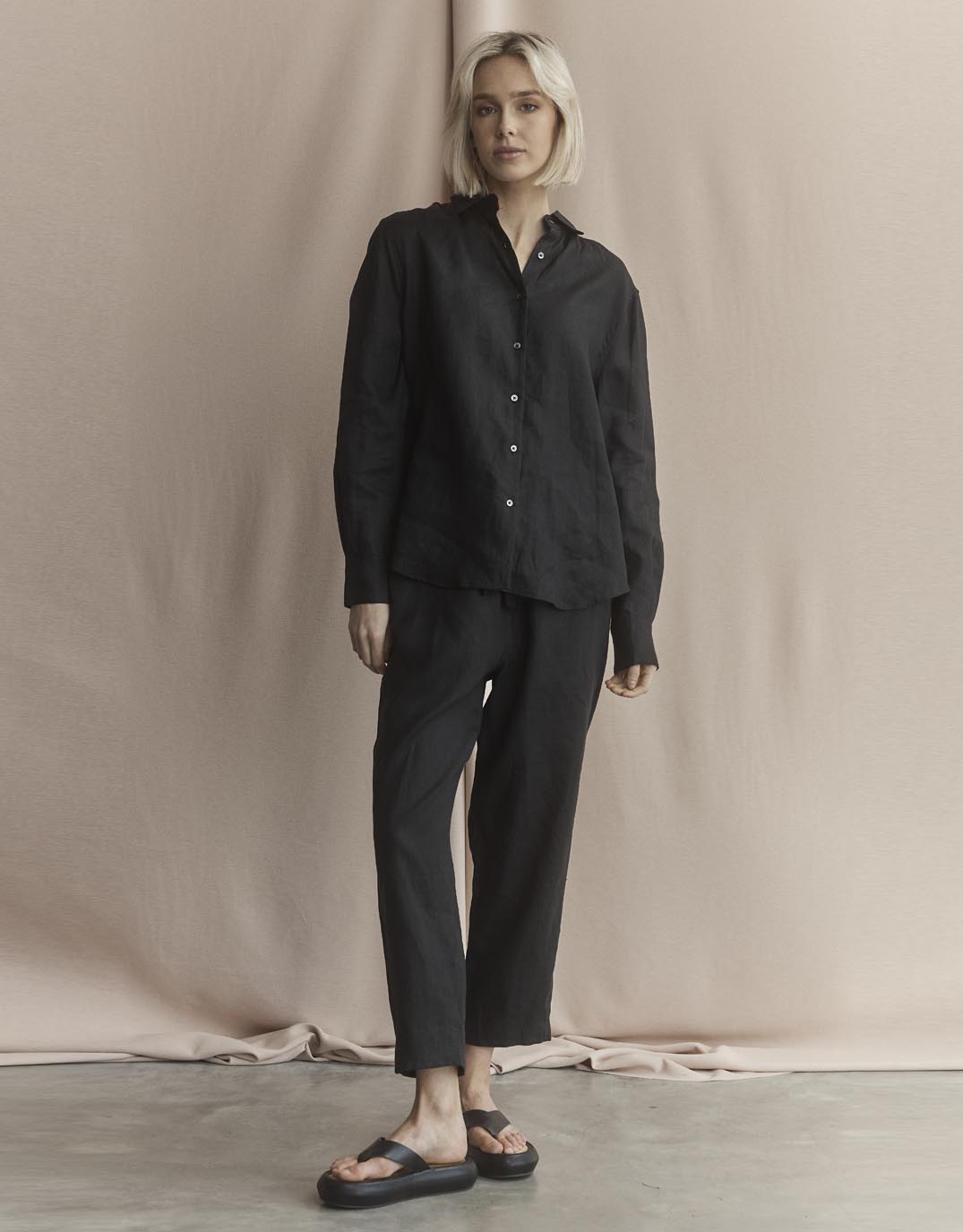 White by FTL Abigail Linen Pant (Black)
