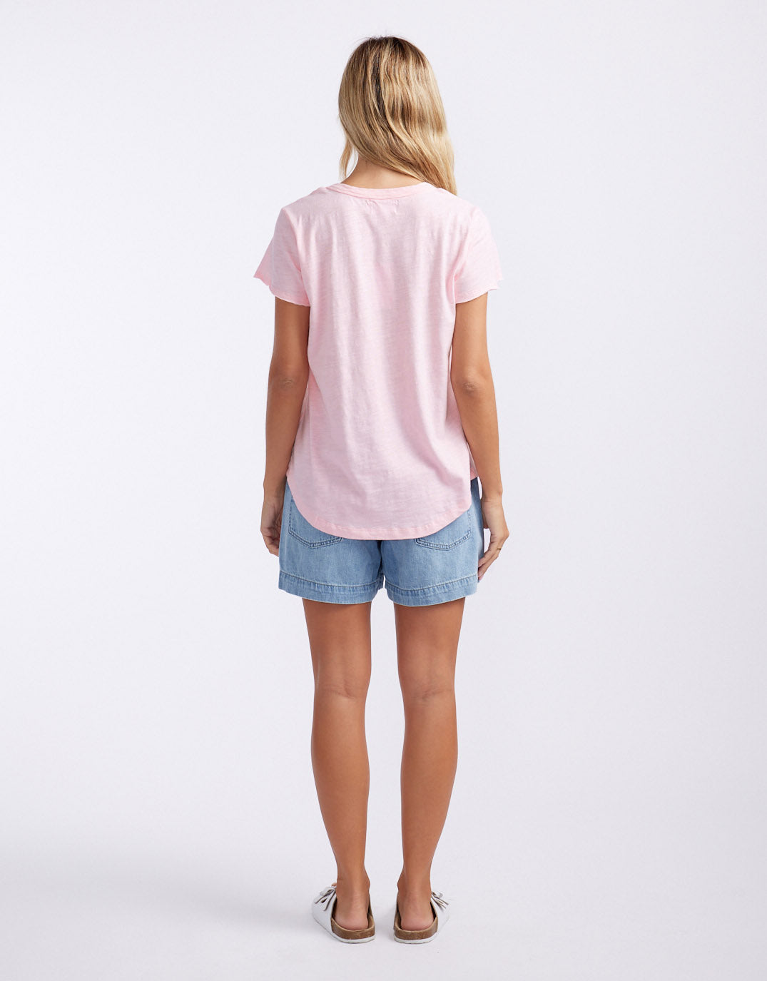 White & Co. Original Round Neck T-Shirt (Ice Pink)