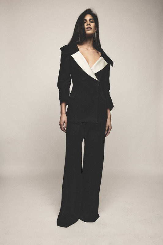 Carla Zampatti Crepe Tuxedo Double Breasted Jacket (Black)