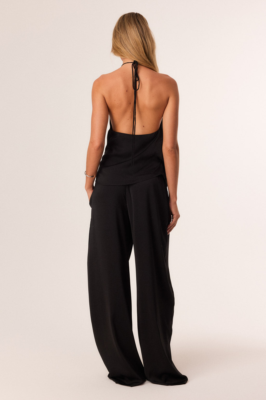 SNDYS ROSEWOOD HALTER TOP (Black)