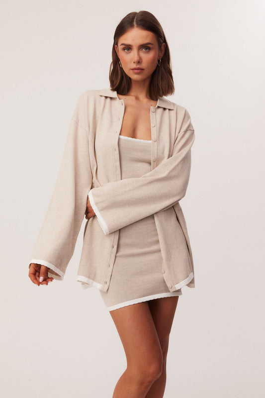 Image of a model wearing Outerwear. Productname: SNDYS CAMPBELL CARDIGAN in Beige Marl colour by brand - SNDYS