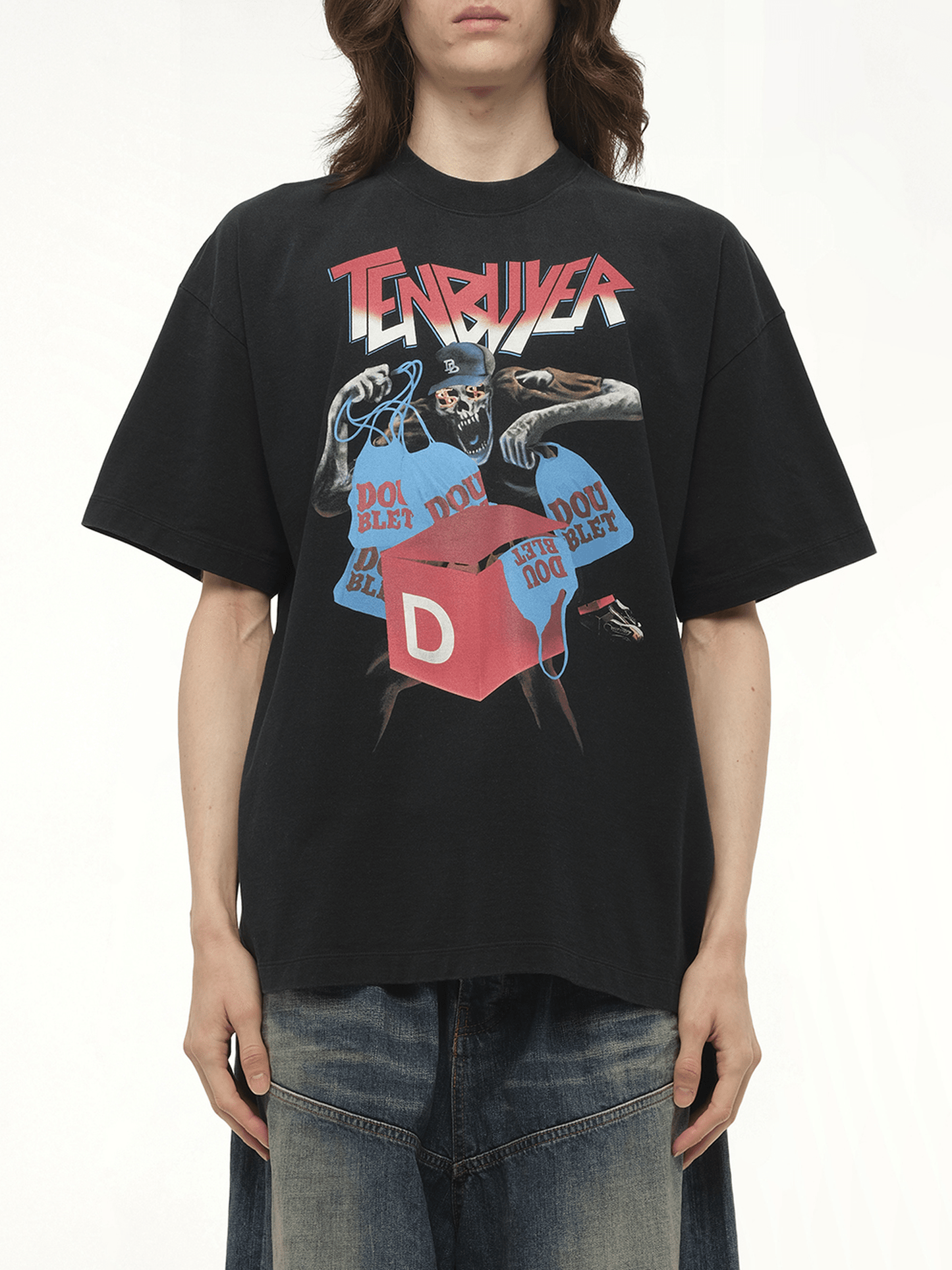 Image of a model wearing Tops. Productname: DOUBLET Tenbuyer T-Shirt in BLACK colour by brand - DOUBLET