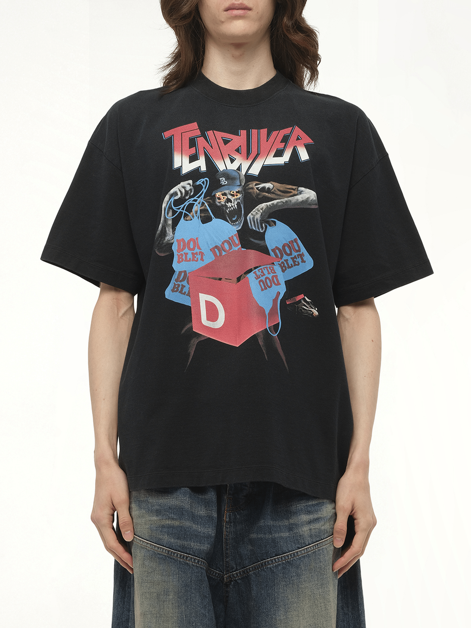 Image of a model wearing Tops. Productname: DOUBLET Tenbuyer T-Shirt in BLACK colour by brand - DOUBLET
