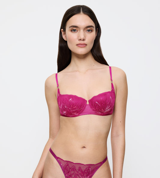 Image of Bras. Productname: Triumph Crazy Stupid Love Style Lab Wired Padded Bra in Passionfruit colour by brand - Triumph