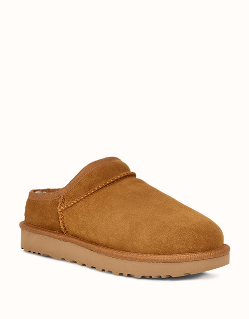 UGG Women Classic Slippers (Chestnut)