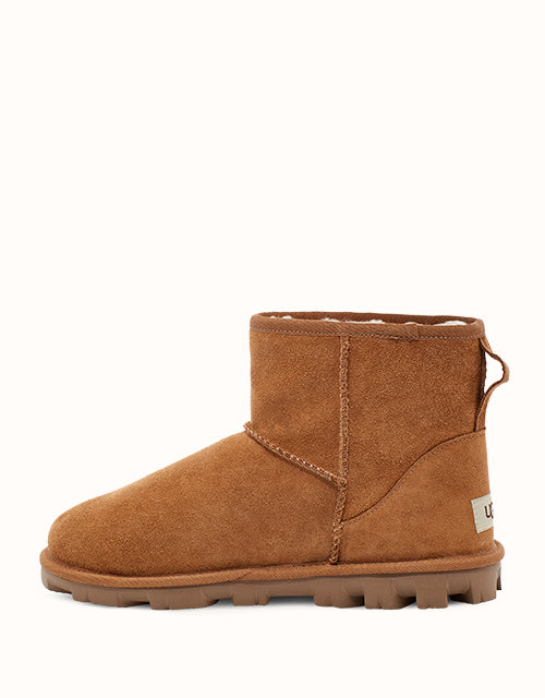 UGG Women Essential Mini Boots (Chestnut)