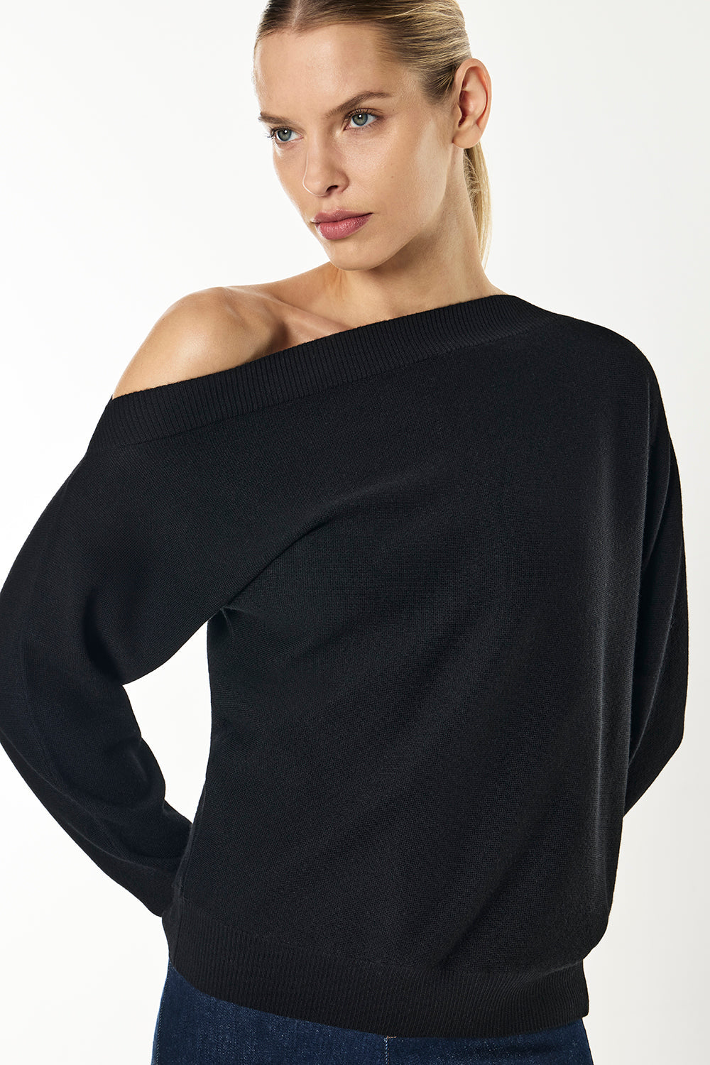 Future Feeling Knit Top (Black)