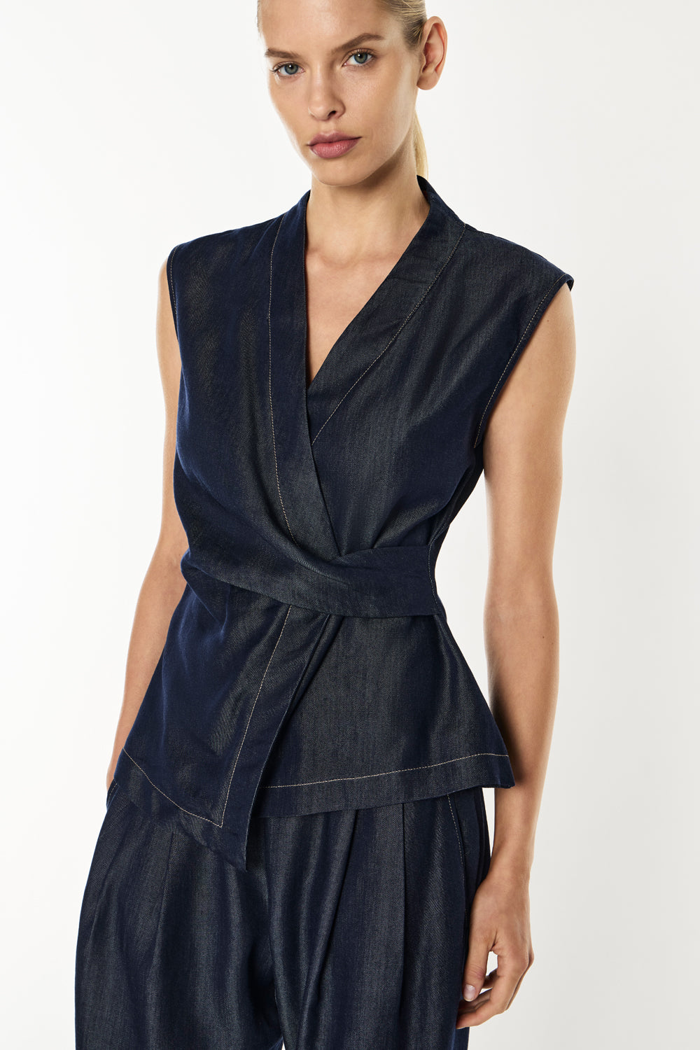 Quiet Command Wrap Top (Indigo)