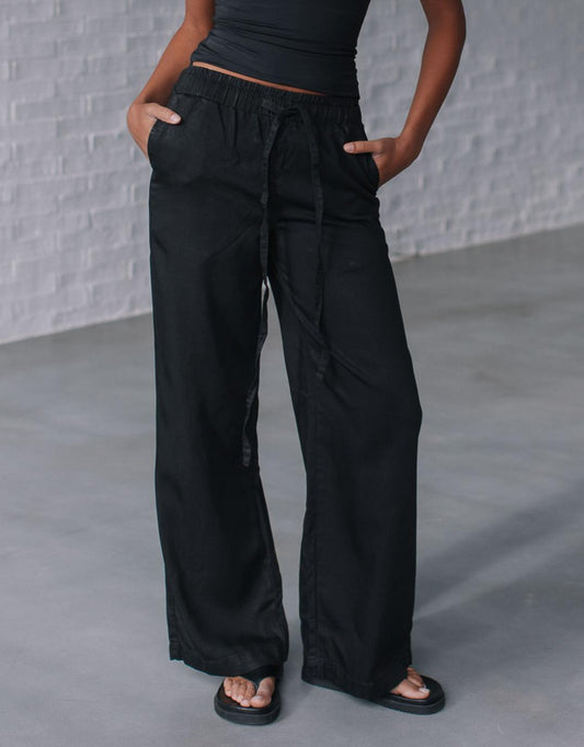 Image of Jeans. Productname: Rae Drawstring Jean - in Black colour by brand - 132 Fashion