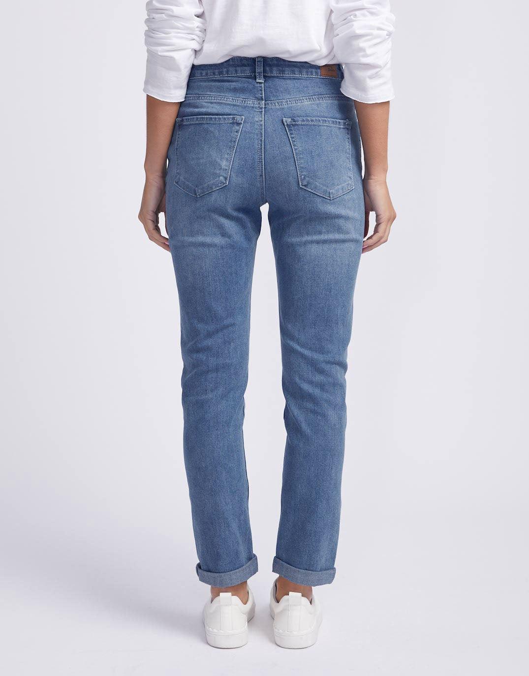 132 Fashion Stretch Mom Jean (Mid Blue Wash)