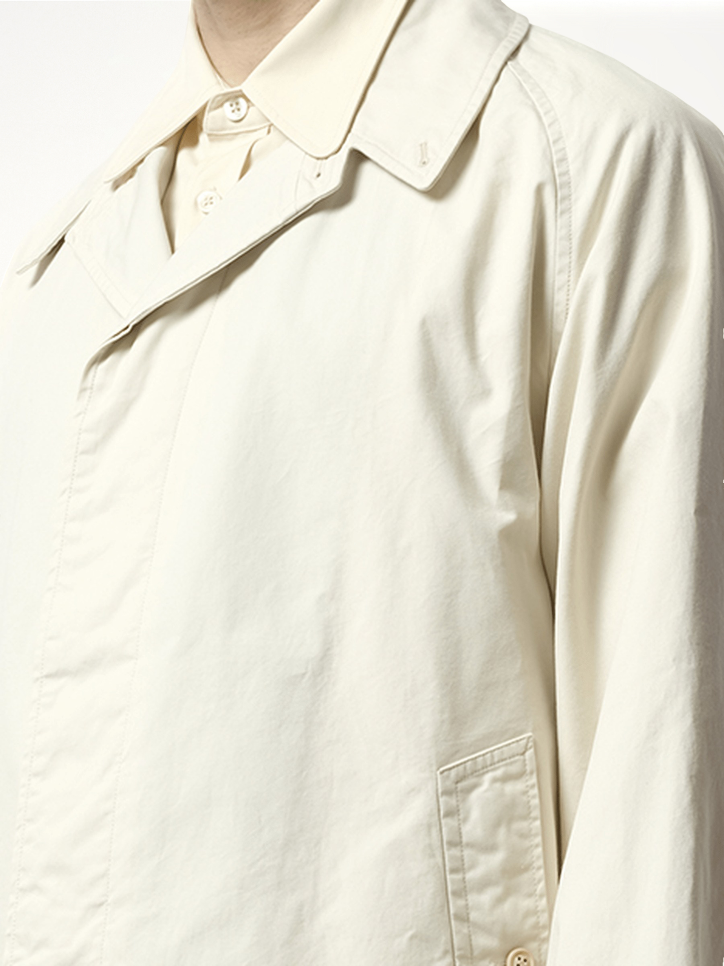 MAISON MARGIELA Trench Rain Coat (White)