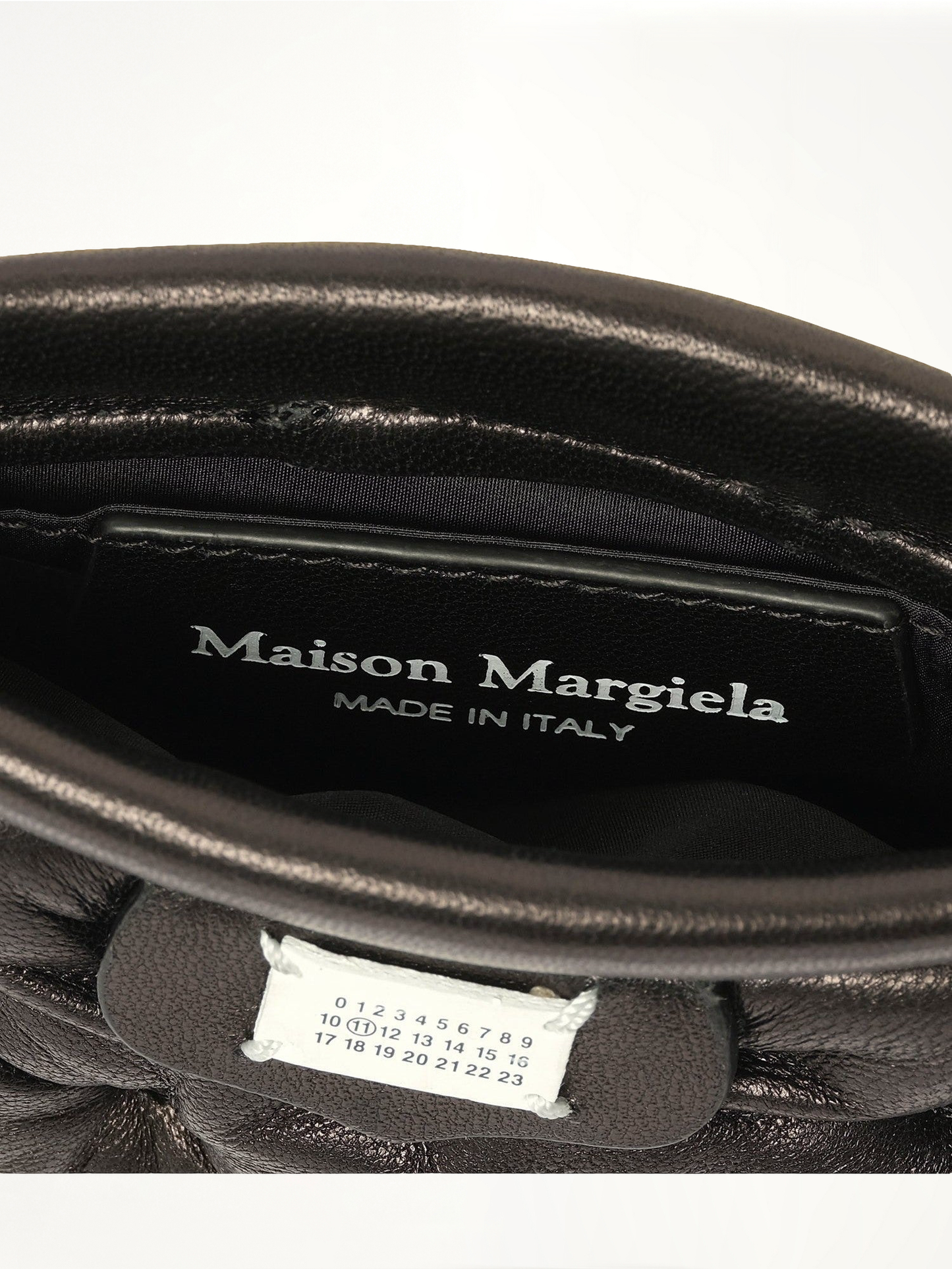 MAISON MARGIELA Glam Slam Classique Baby Bag (Black)