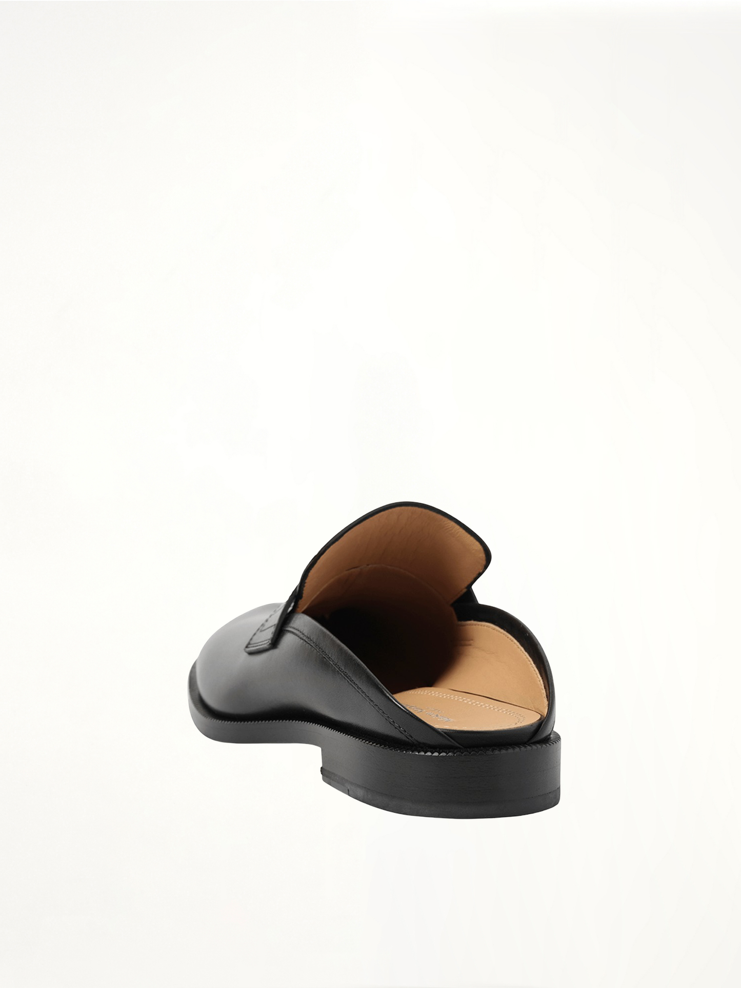MAISON MARGIELA Tabi City Loafer Mule (Black)