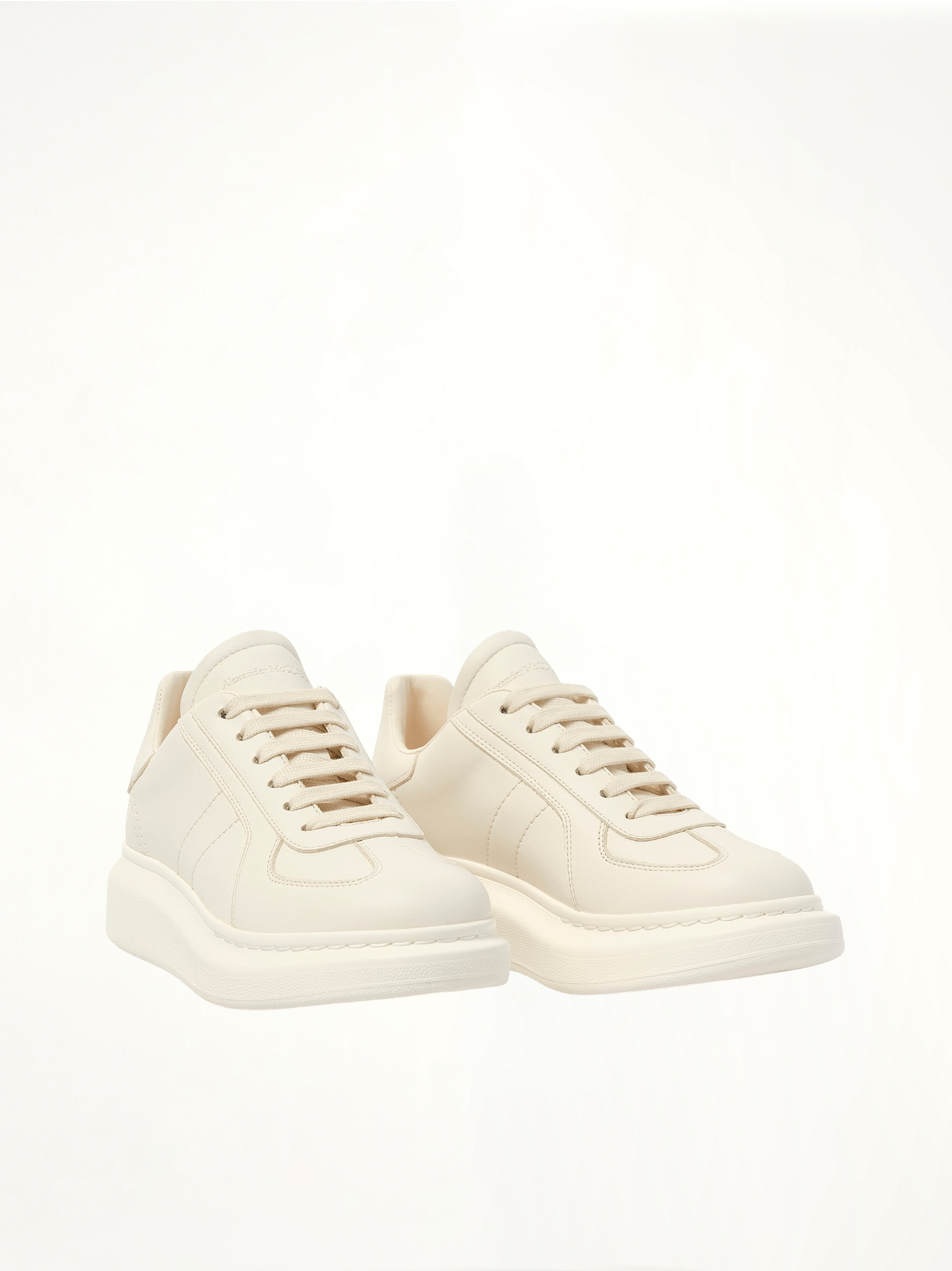 ALEXANDER MCQUEEN New Oversized Sneaker (White)