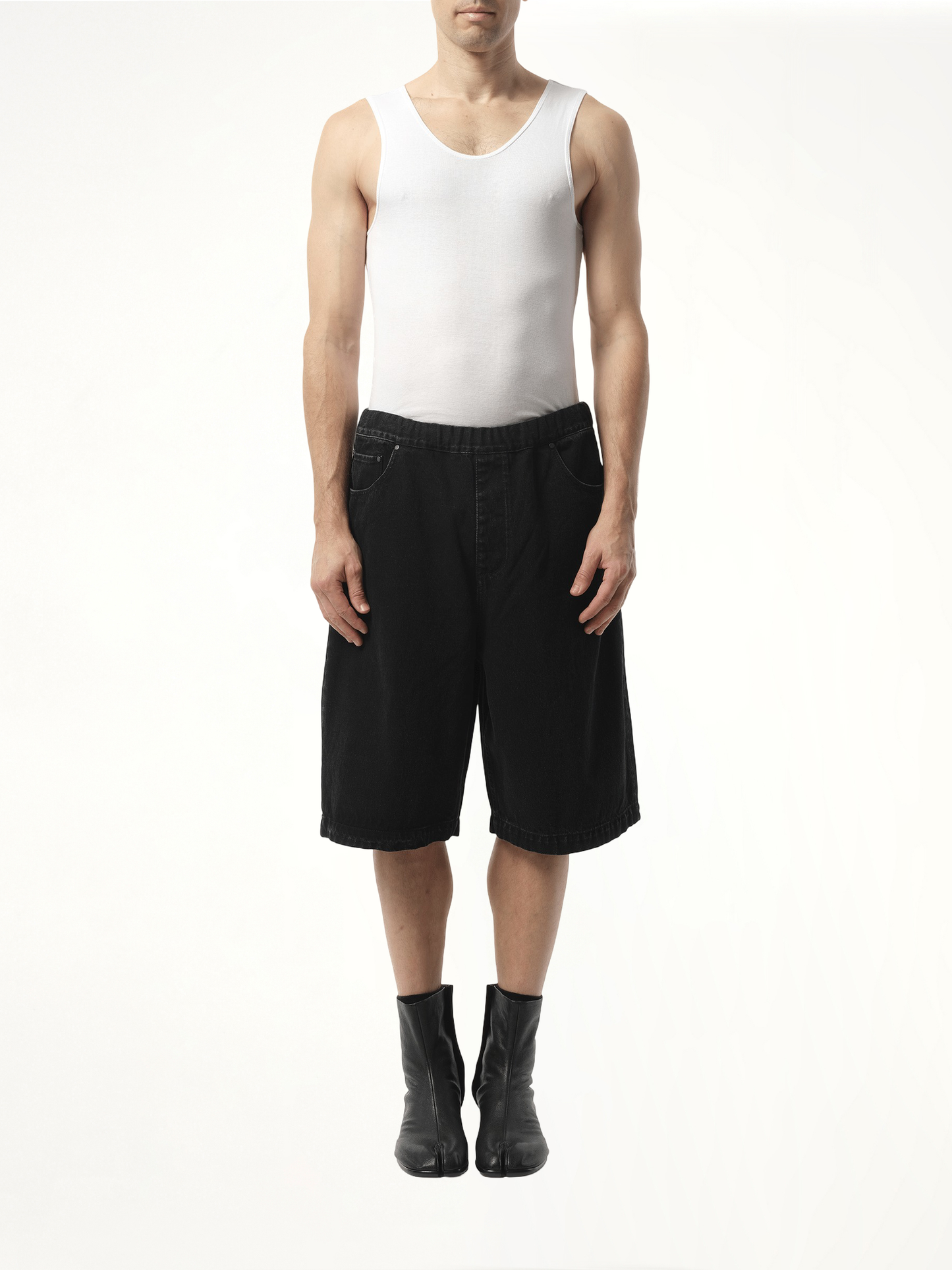 ENTIRE STUDIOS Spar Shorts (Black)