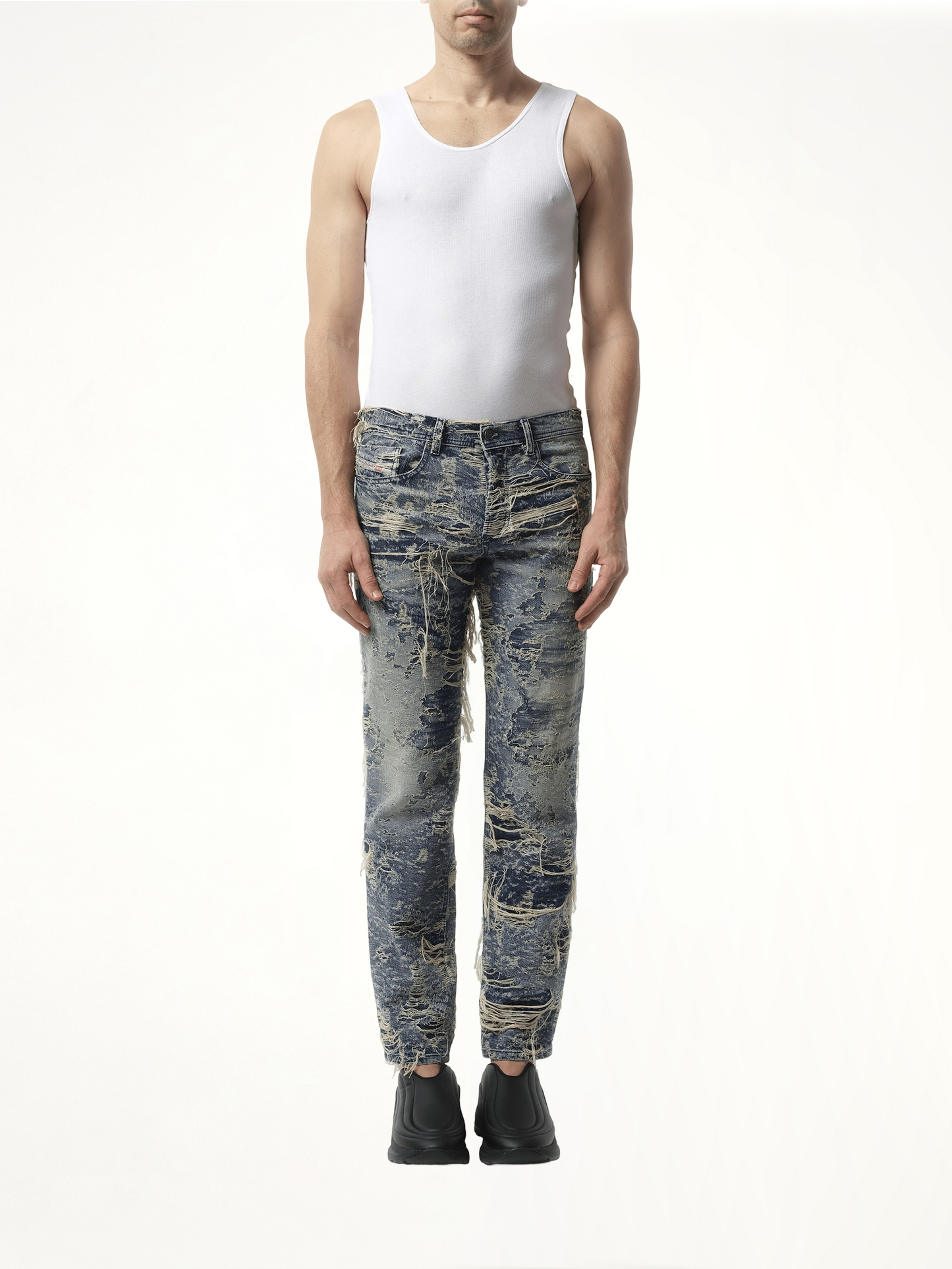 DIESEL 2023 D-Finitive Distressed Jeans (Blue)
