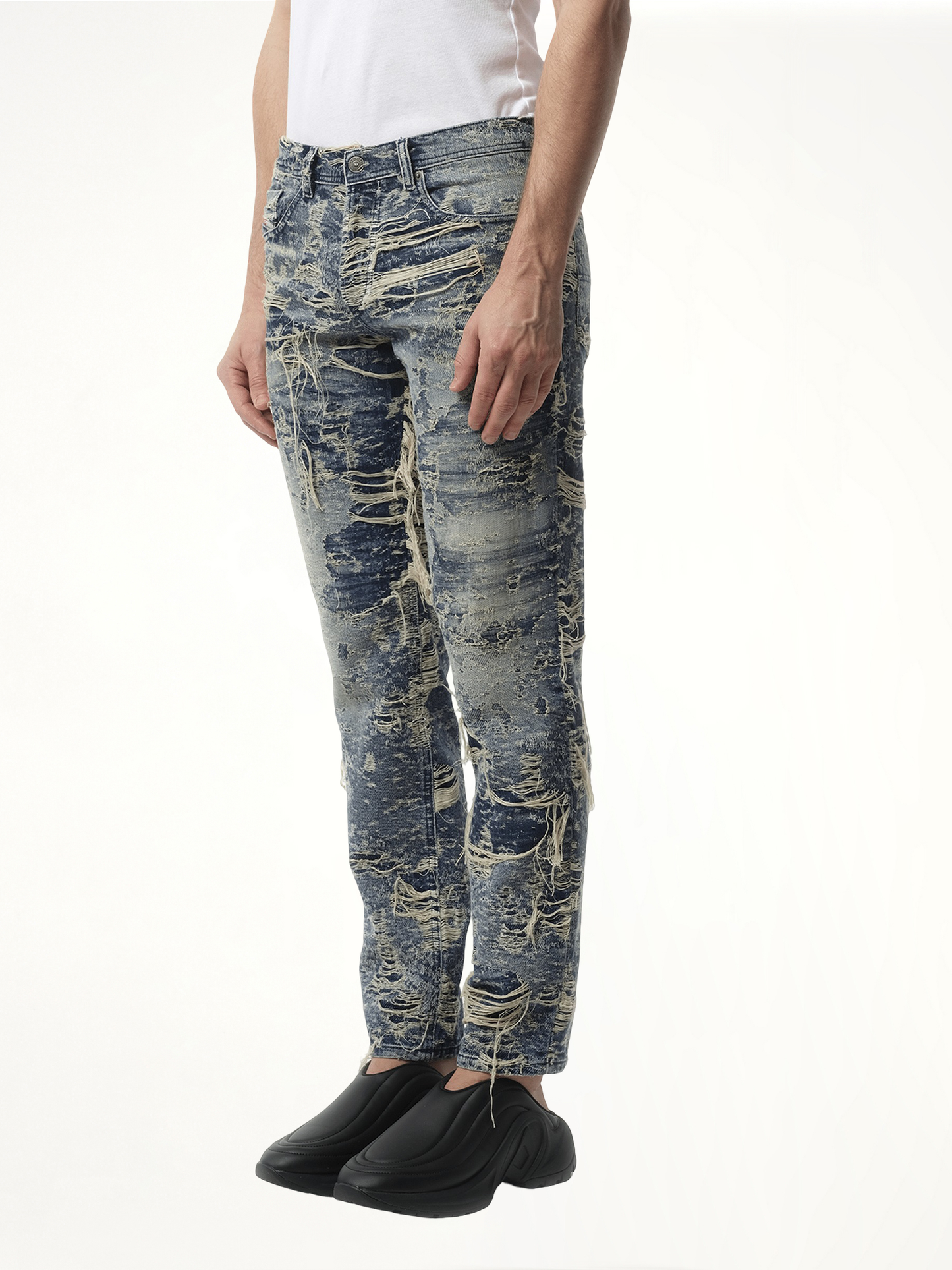 DIESEL 2023 D-Finitive Distressed Jeans (Blue)