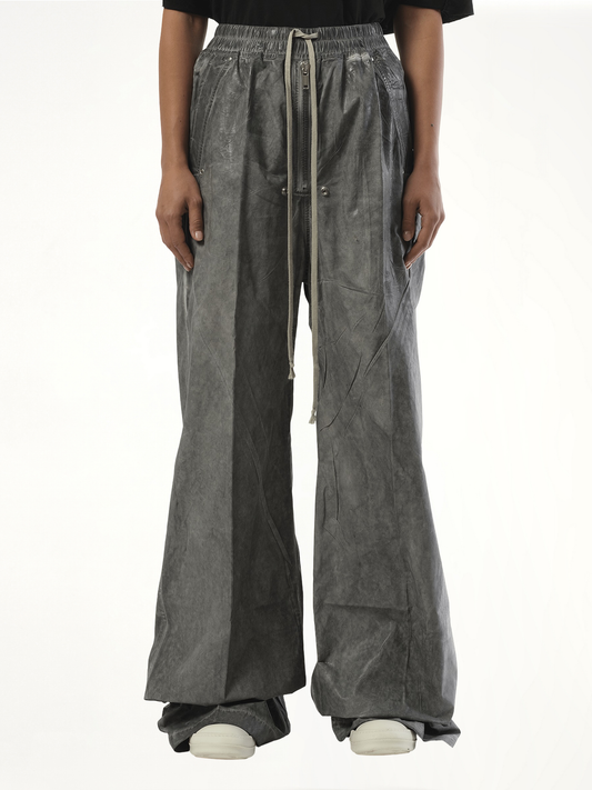 Image of a model wearing Pants. Productname: RICK OWENS DRKSHDW Geth Belas in Grey colour by brand - RICK OWENS DRKSHDW