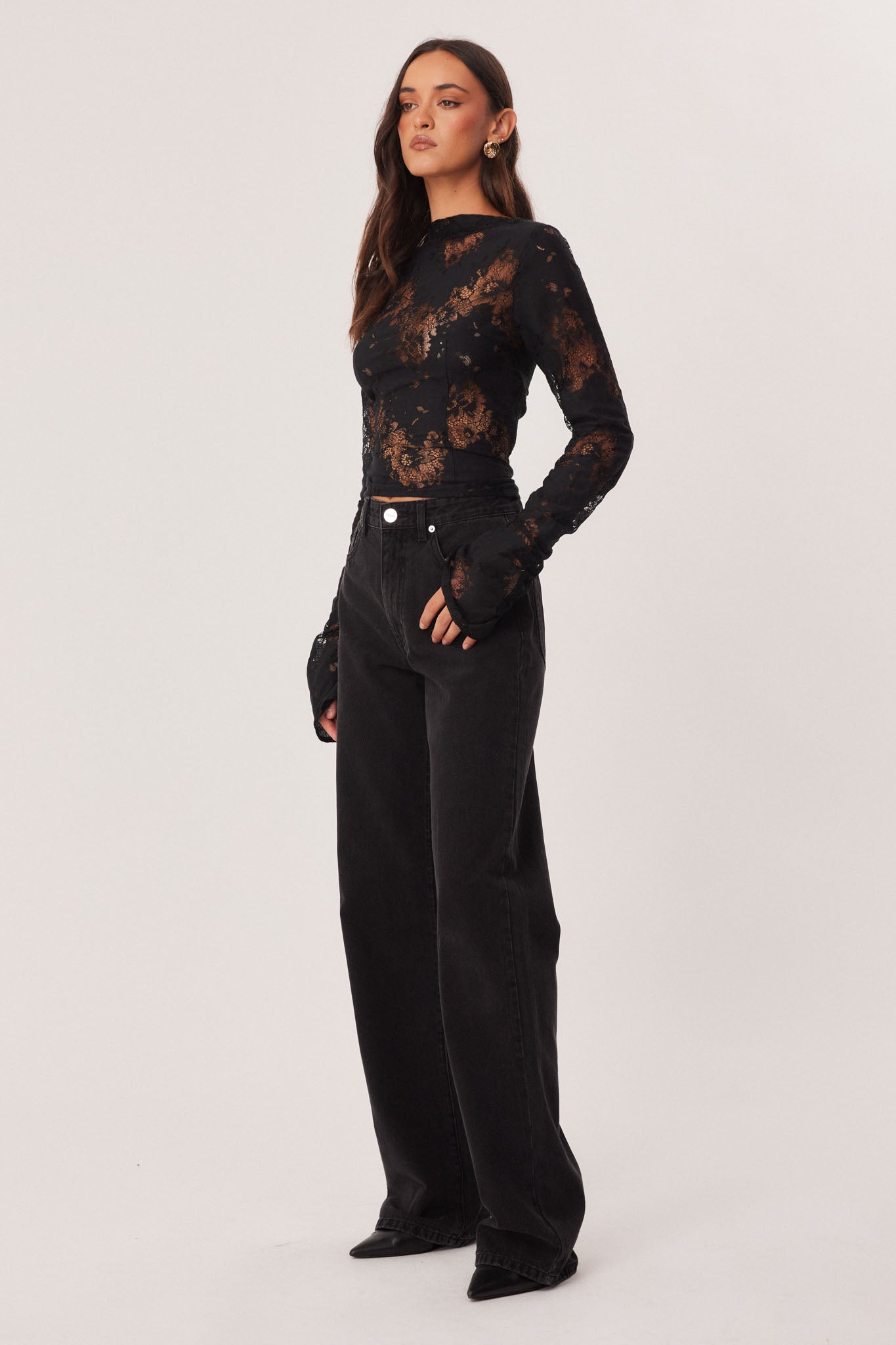 SNDYS AISHA LACE TOP (Black)