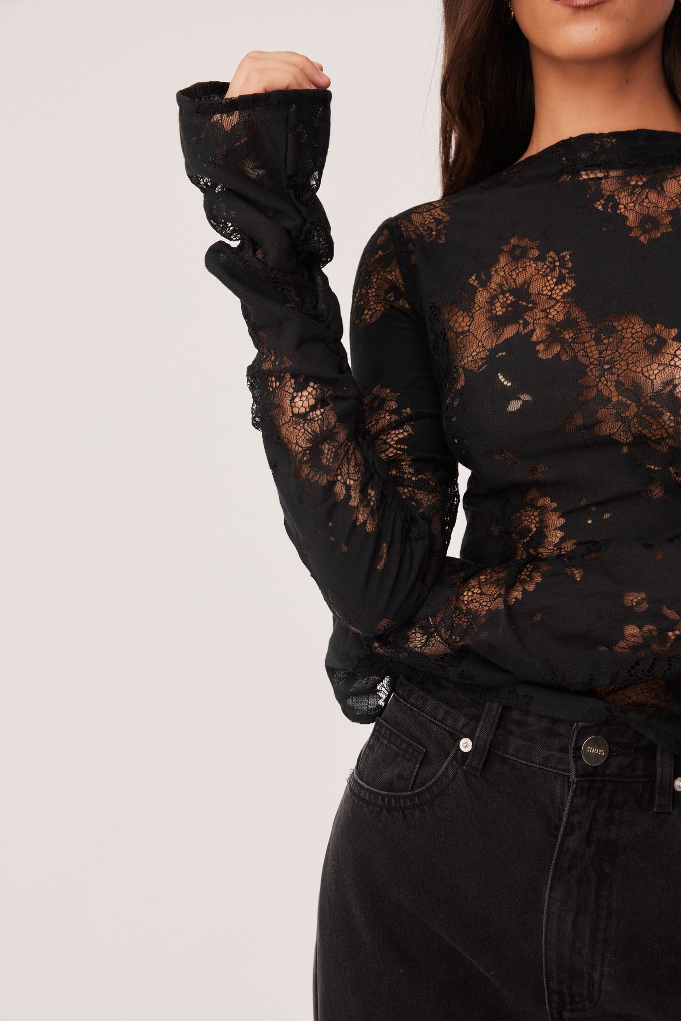 SNDYS AISHA LACE TOP (Black)