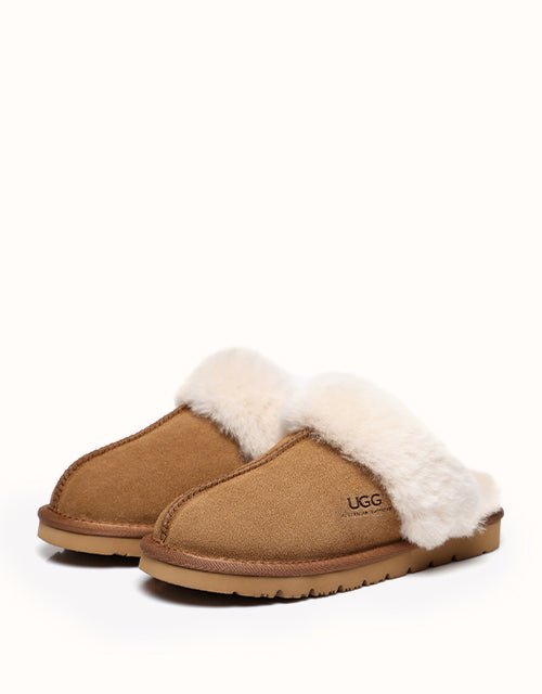 AUSTRALIAN SHEPHERD® Muffin Slippers (Chestnut)