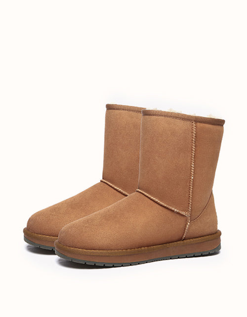 AUSTRALIAN SHEPHERD® SHORT CLASSIC SUEDE Boots (Chestnut)