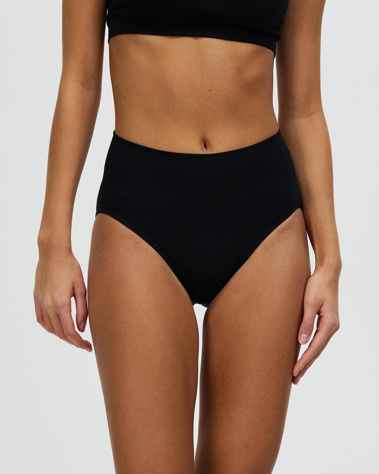 CHICHI BRIEF - BLACK
