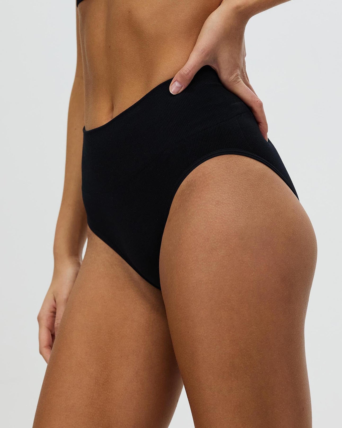 CHICHI BRIEF - BLACK