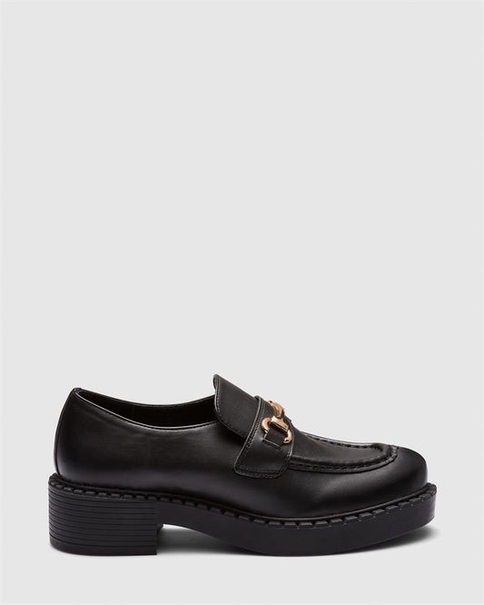 Image of Flats. Product name - Elias Women's Casual Flat Closed Black Smooth Novo Casual in Black Smooth colour by brand - NOVO