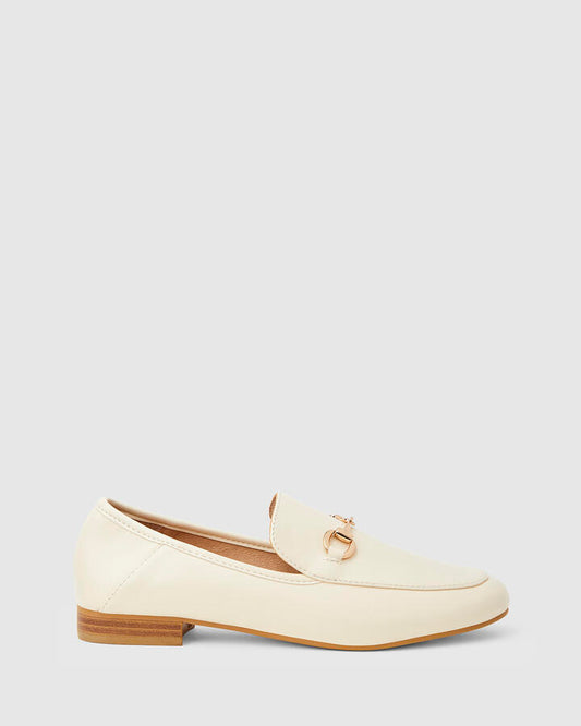 Image of Flats. Product name - Early Women's Casual Flat Closed CREAM Novo Casual in Cream colour by brand - NOVO