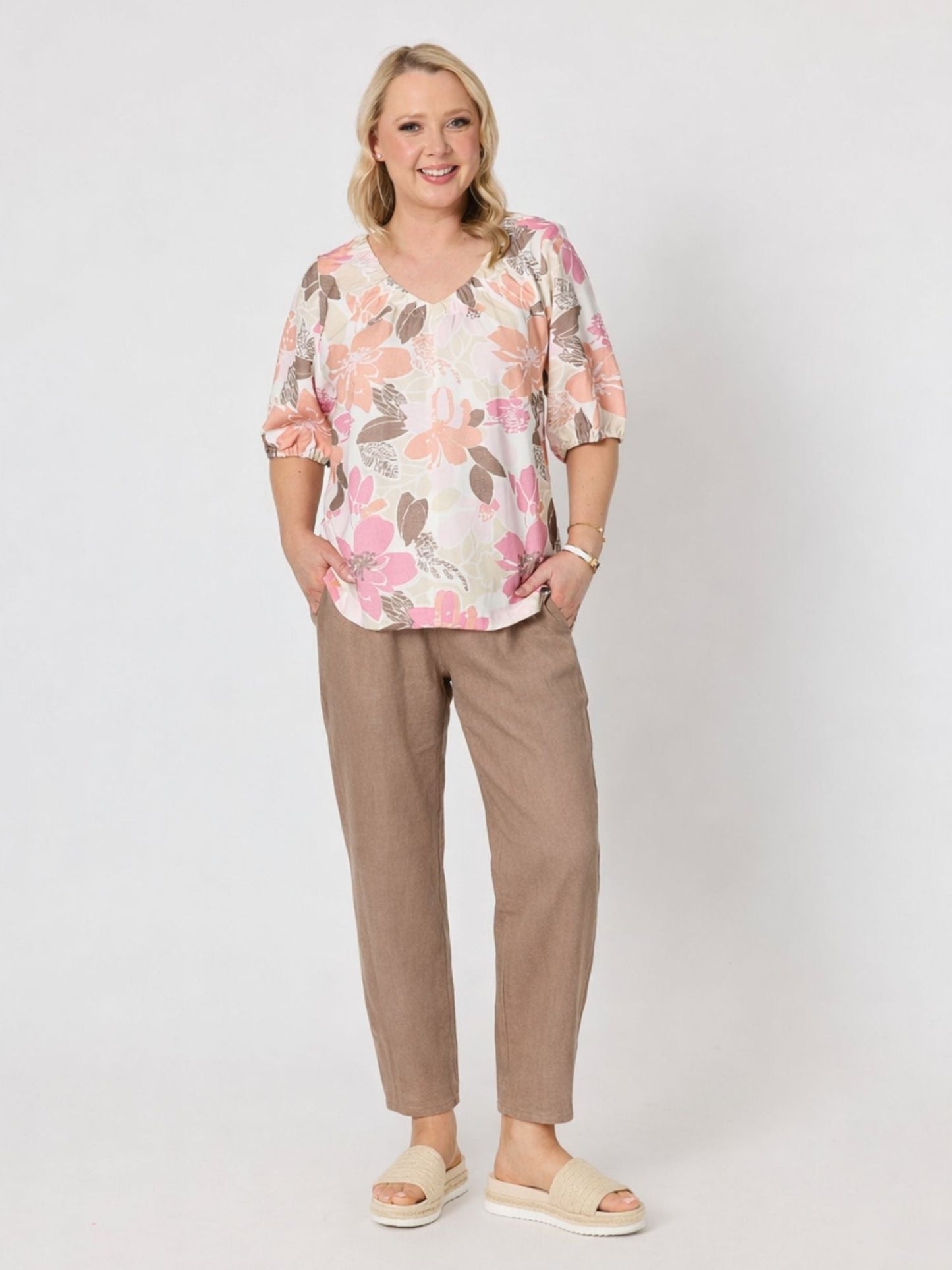 Gordon Smith Sarah Linen Pleat Hem Pant (Mocha)