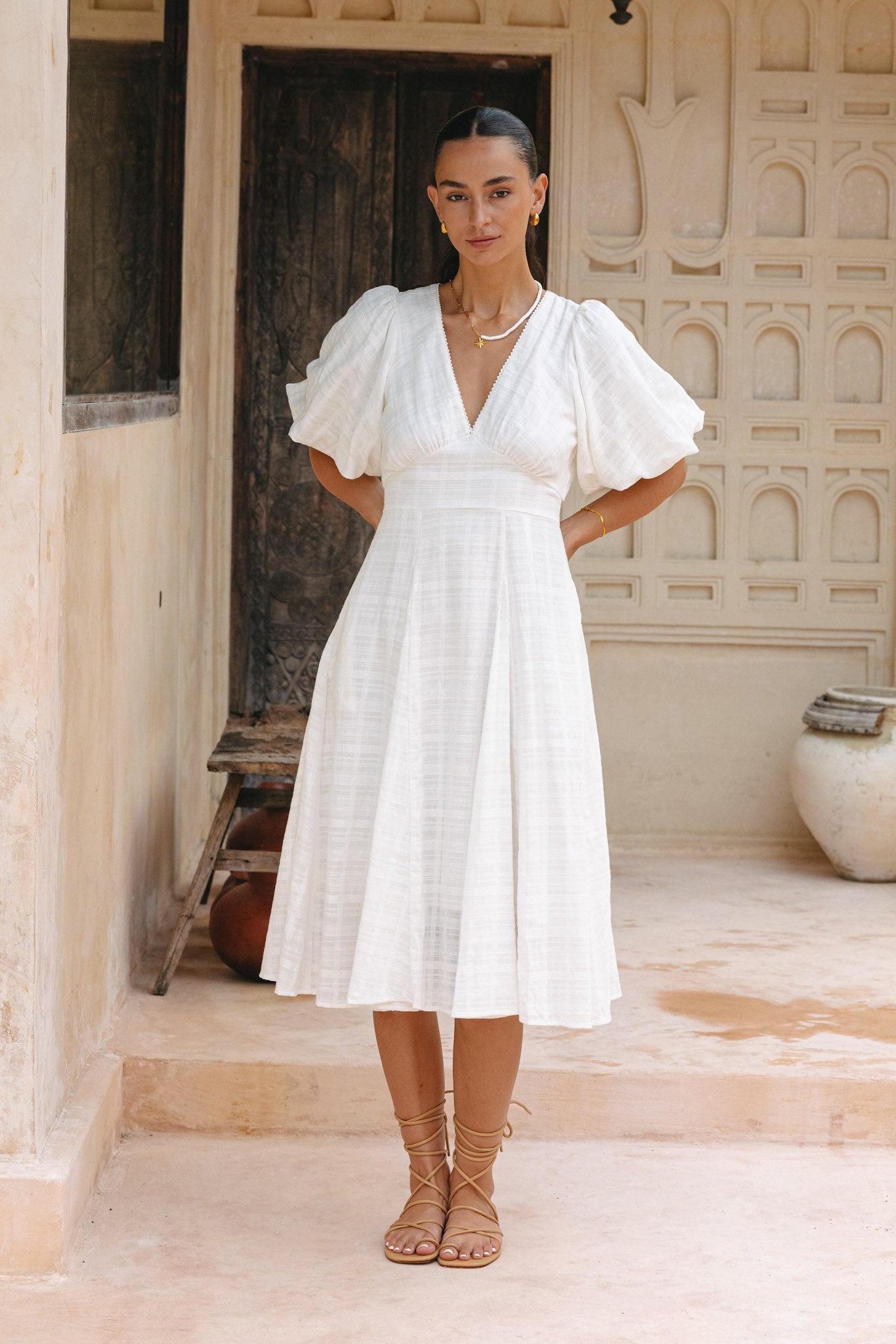 Heychic Weatherly Off- Puff Sleeve Midi Dress (White)