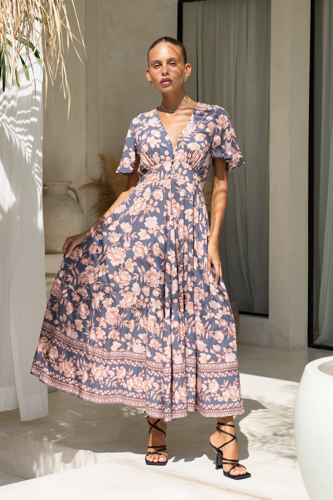Heychic Amarante Navy Peach Boho V-Neck Midi Dress (Floral)