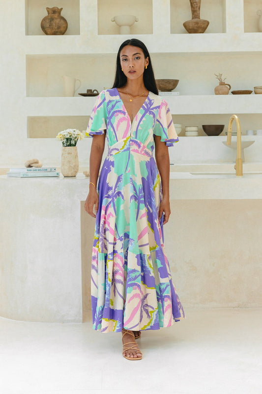 Image of Dresses. Productname: Heychic Paradisio Tropical V-Neck Midi Dress in Purple colour by brand - Heychic