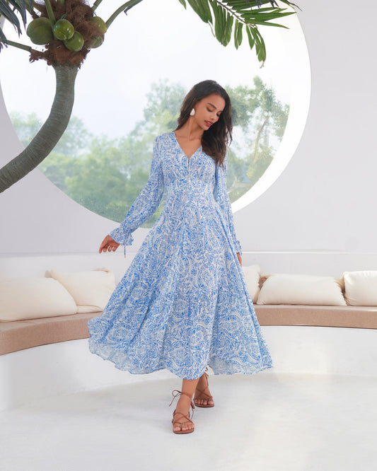 Image of Dresses. Productname: Heychic Skyra Boho Long Sleeve Midi Dress in Blue colour by brand - Heychic