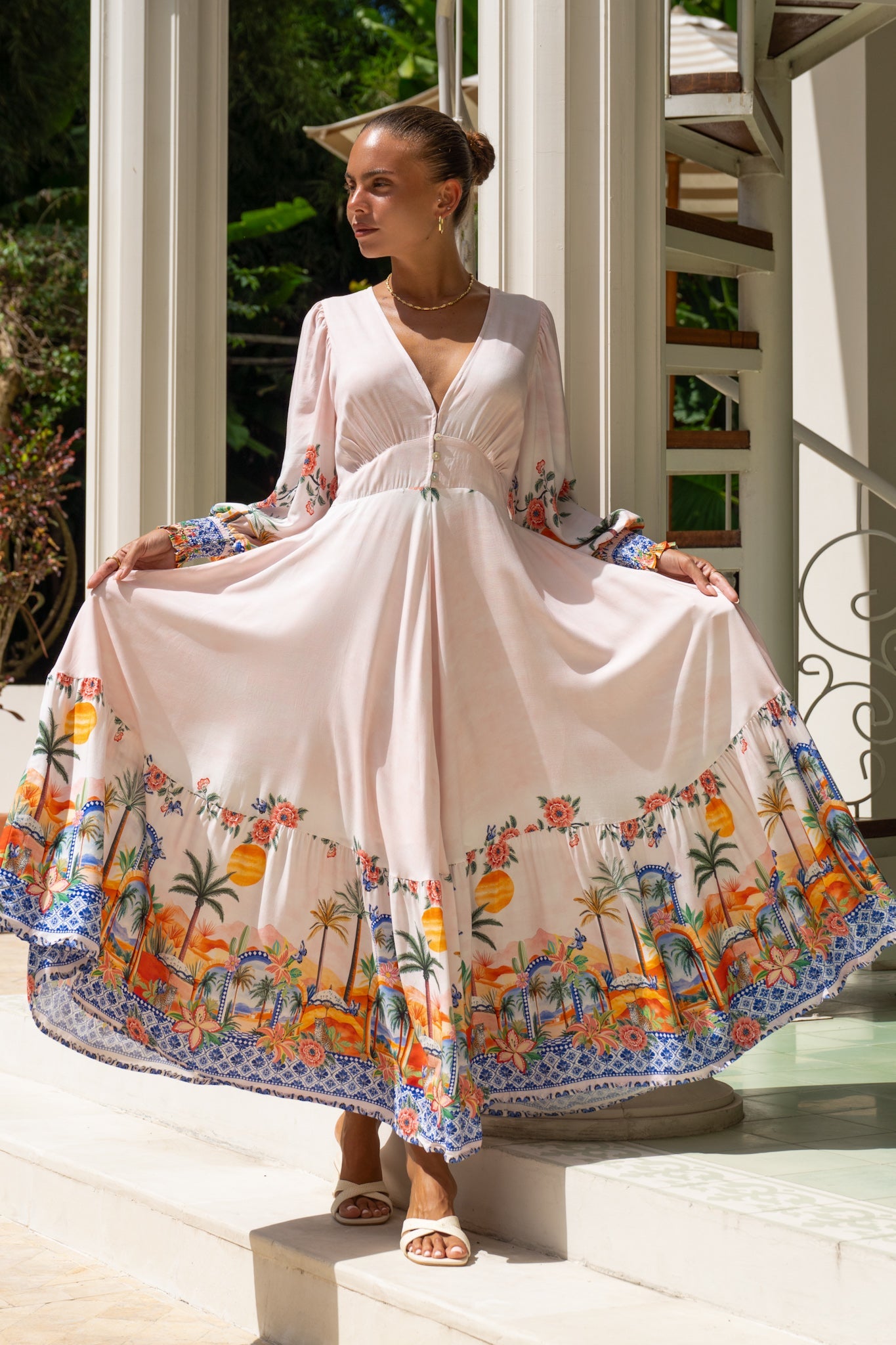Heychic Zoraida Multicolour Tropical Long Sleeve V-Neck Maxi Dress (Multi)