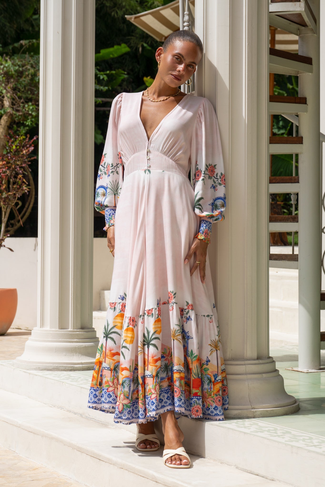Heychic Zoraida Multicolour Tropical Long Sleeve V-Neck Maxi Dress (Multi)