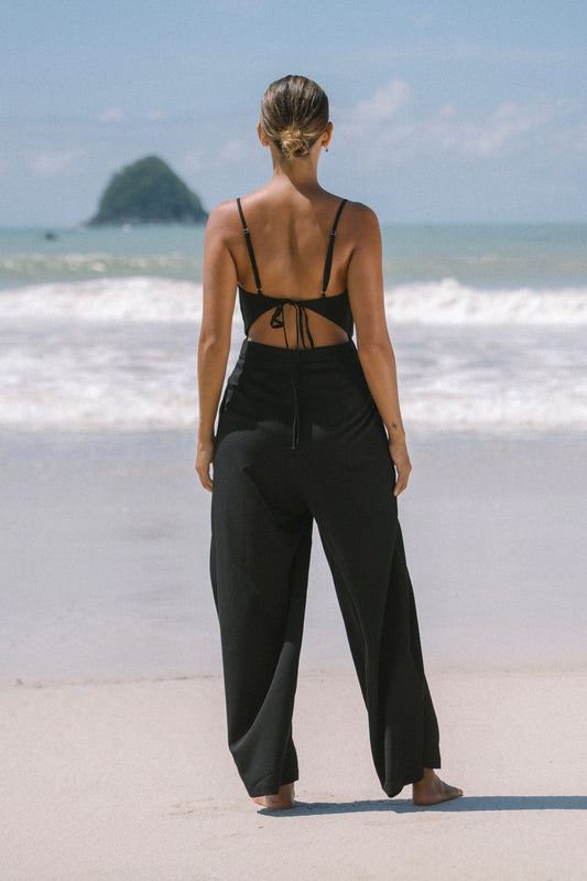 Heychic Estelle Tie Back Jumpsuit (Black)