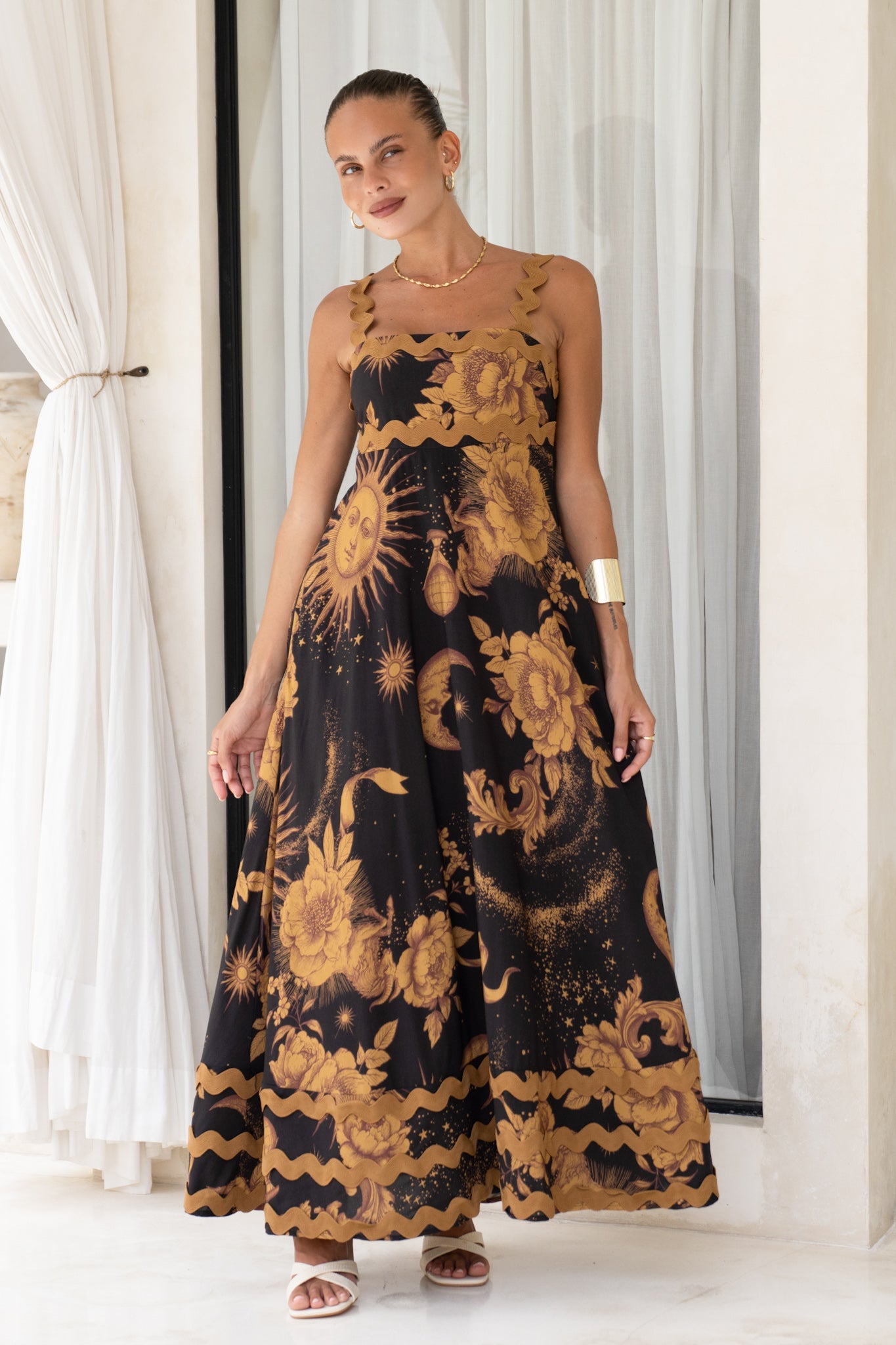 Heychic Estella Abstract Floral Ric Rac Maxi Dress (Black)