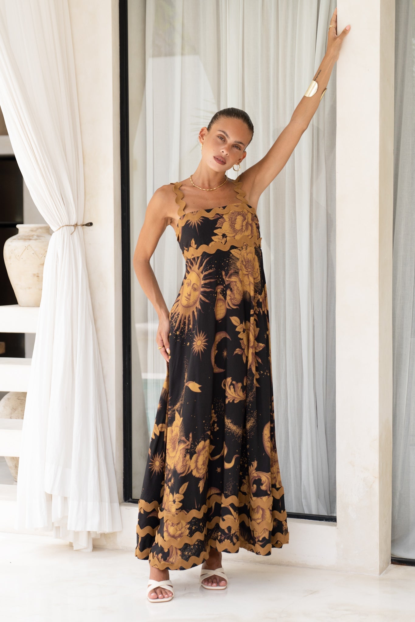 Heychic Estella Abstract Floral Ric Rac Maxi Dress (Black)