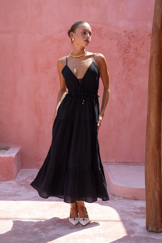 Image of Dresses. Productname: Heychic Elodie Maxi Dress in Black colour by brand - Heychic