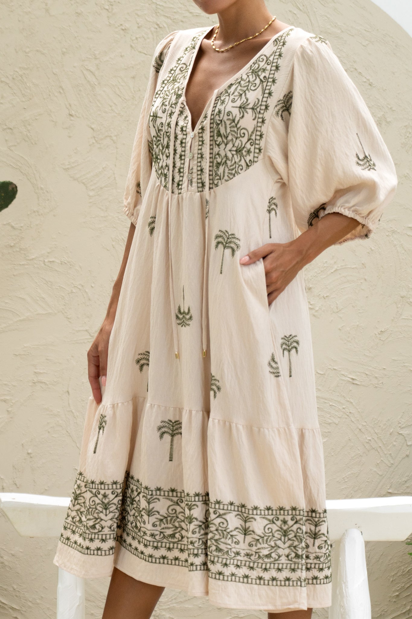 Heychic Kaena Green Tropical Embroidered Volume Sleeve Midi Dress (Beige)