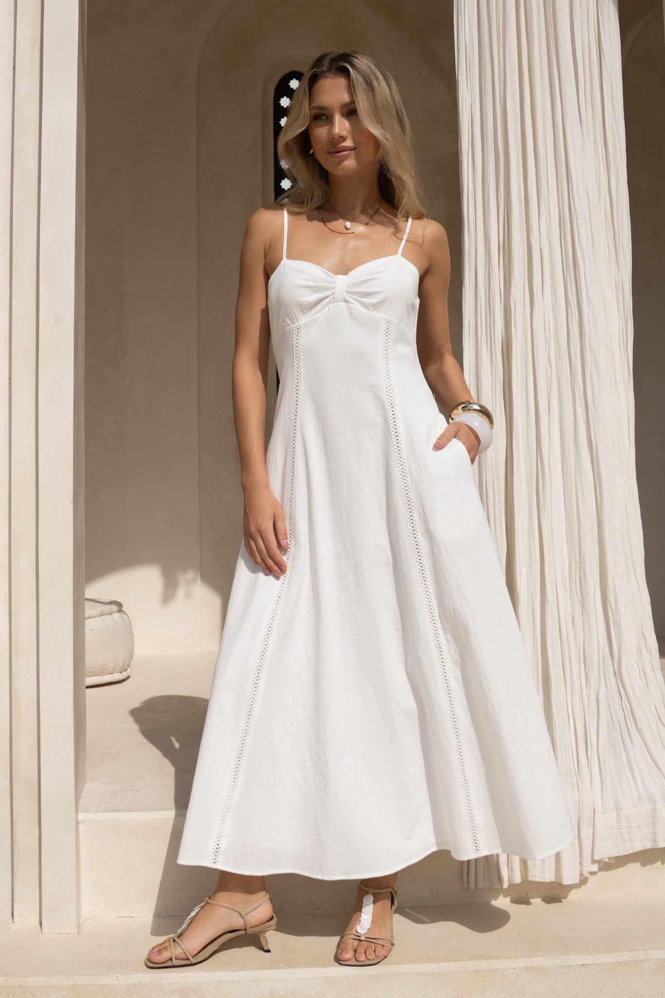 HEYCHIC Lumi Sweetheart Maxi Dress (White)